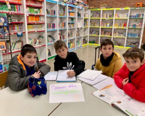 Colegio Salesianas Zaragoza Infantil Primaria Secundaria Foramcion Profesional madrugadores